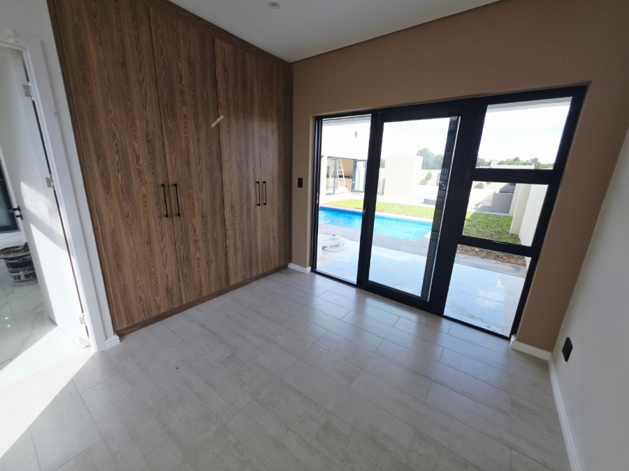 4 Bedroom Property for Sale in Sandown Western Cape